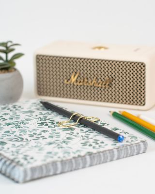 První várku novinek už najdete na e-shopu 😍 Dejte vědět jak se vám líbí 🩷 #novinky #sponky #nikolaerber #papirnictvi...