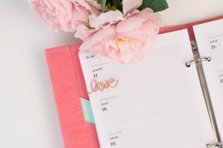 Omrkli jste už všechny novinky na e-shopu? 🥰 #novinky #sponky #papirnictvi #organizace #plany #diar